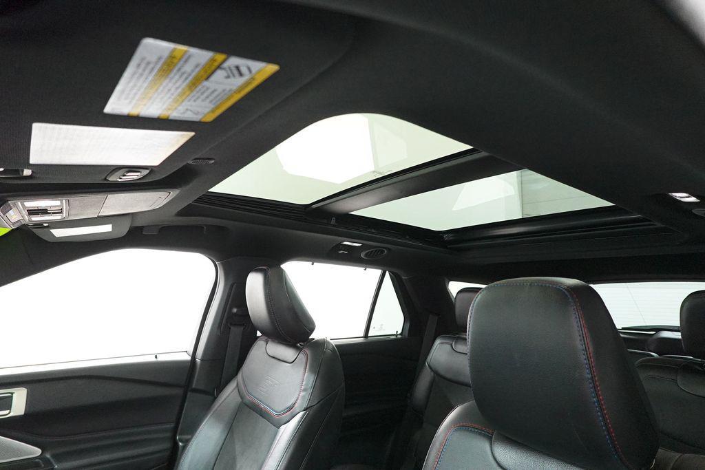 used 2023 Ford Explorer car, priced at $40,109