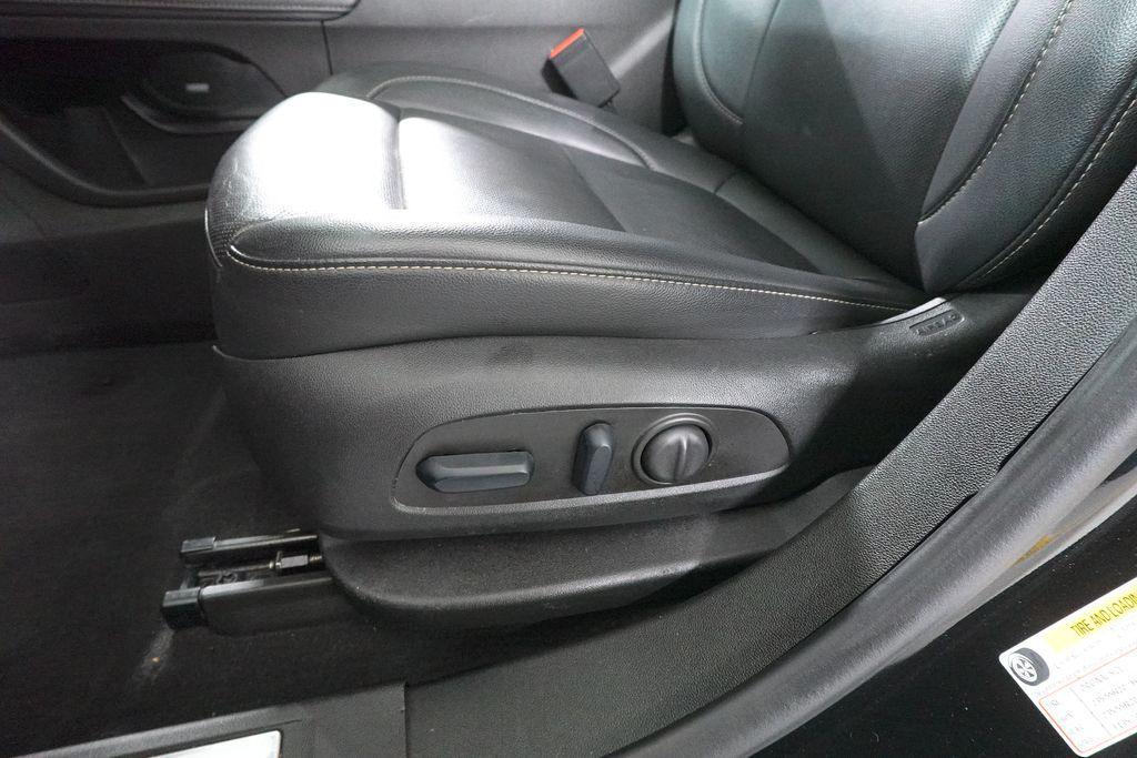 used 2023 GMC Acadia car, priced at $26,411