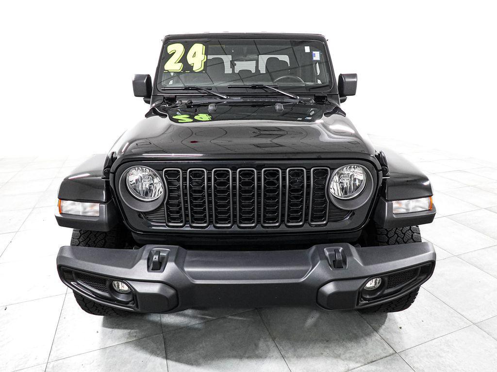 used 2024 Jeep Gladiator car, priced at $32,261
