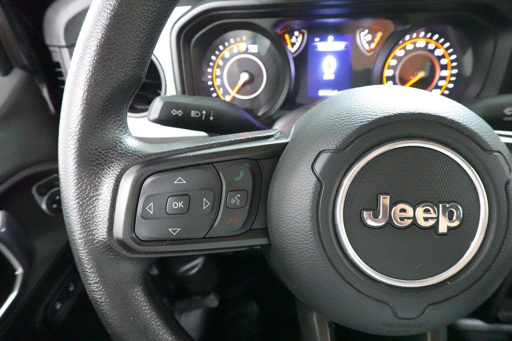 used 2024 Jeep Gladiator car, priced at $32,261