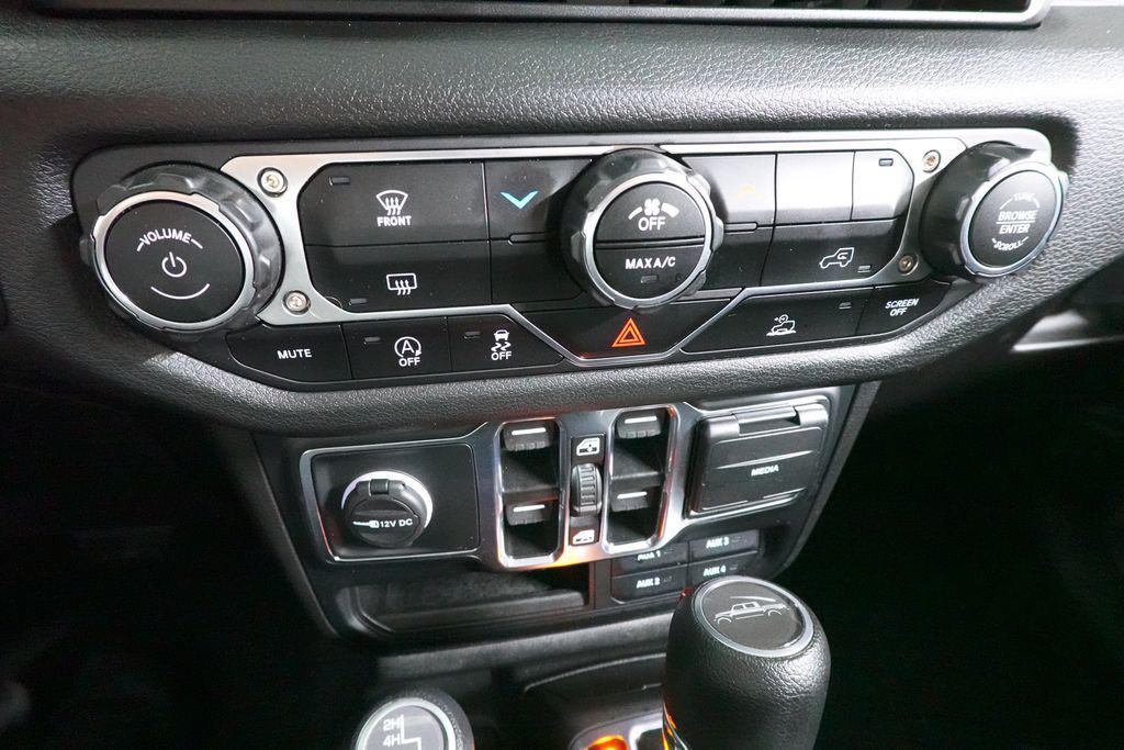 used 2024 Jeep Gladiator car, priced at $32,261