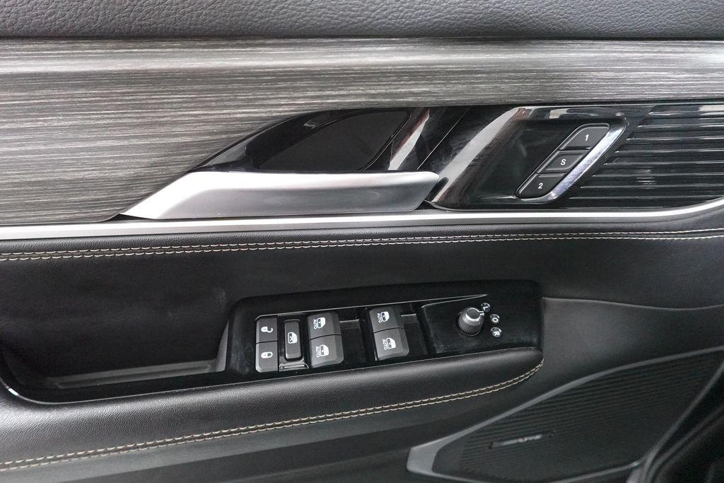 used 2024 Jeep Wagoneer car, priced at $41,577