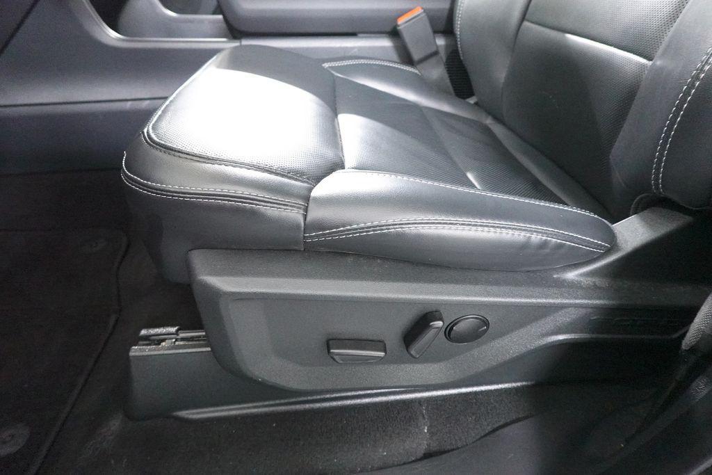 used 2025 Ford Expedition car, priced at $65,461