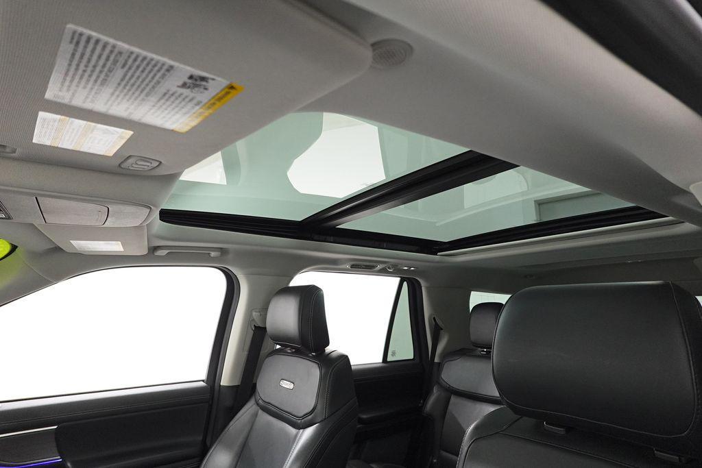 used 2025 Ford Expedition car, priced at $65,461