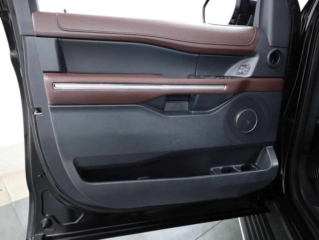 used 2024 Ford Expedition car, priced at $44,490