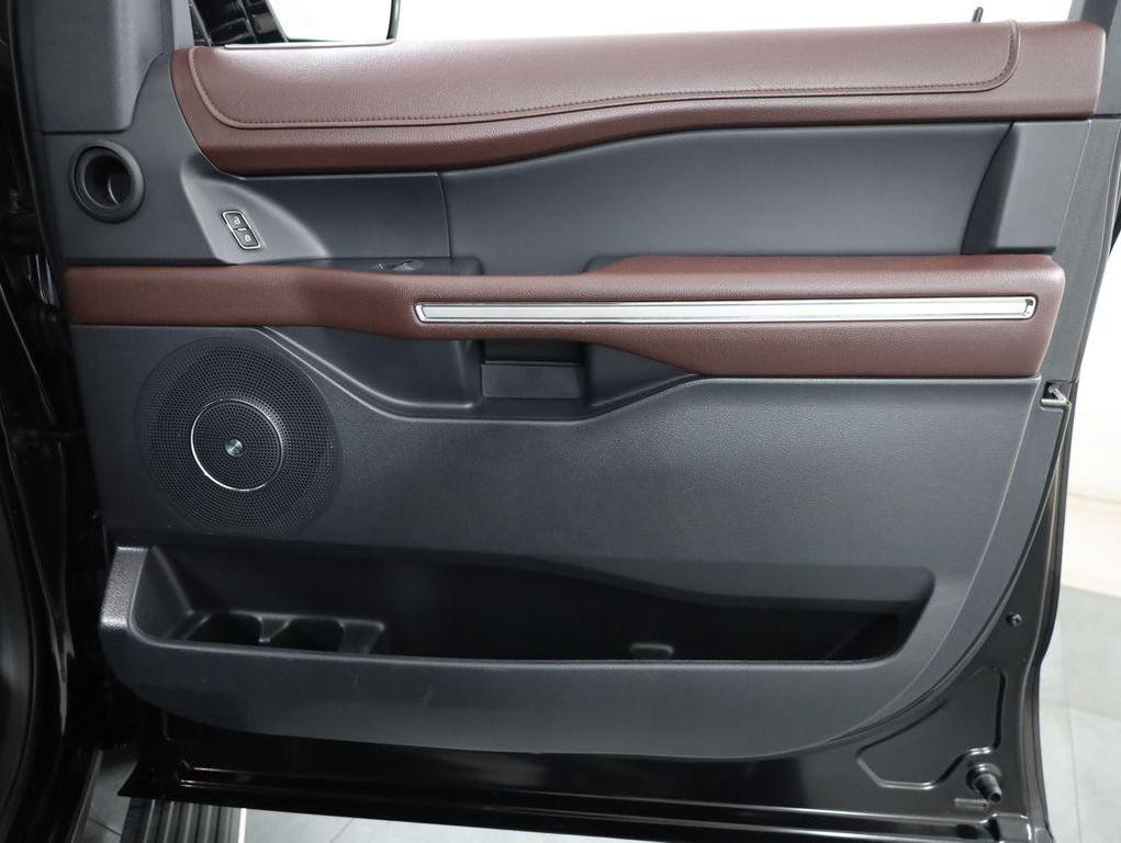 used 2024 Ford Expedition car, priced at $44,490
