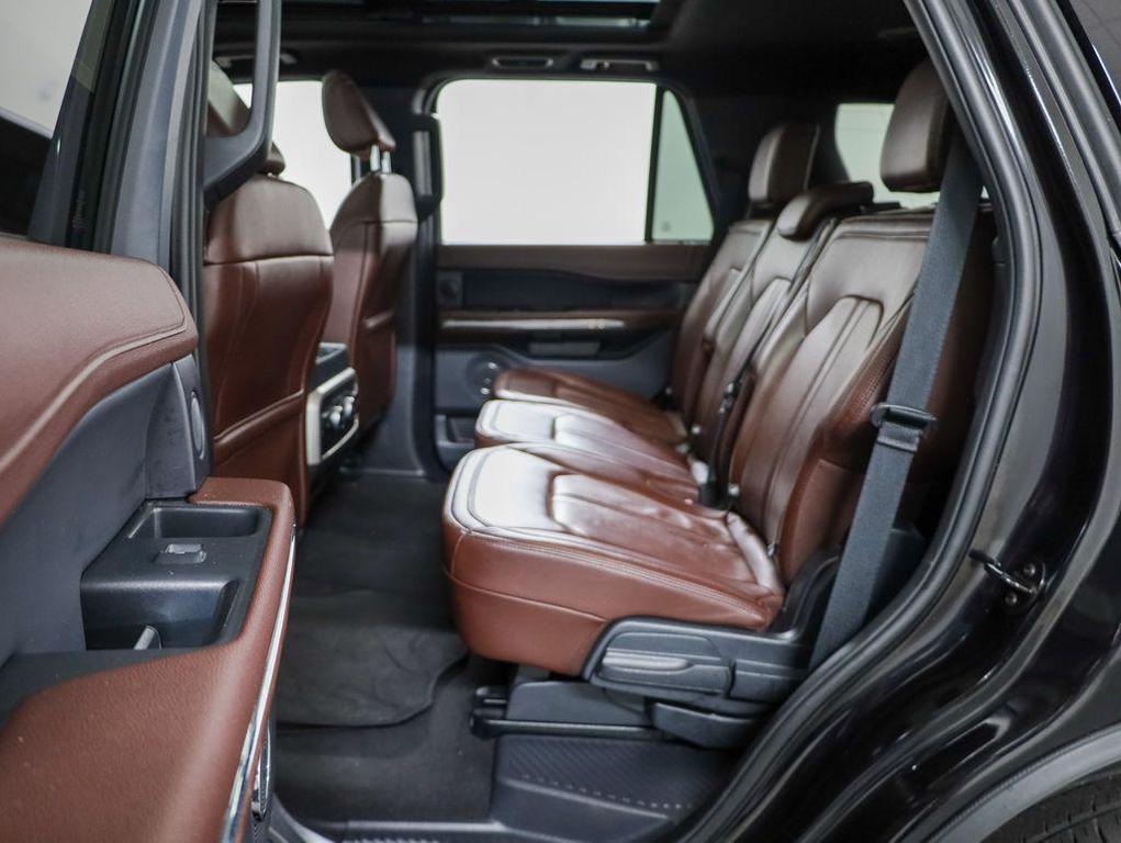 used 2024 Ford Expedition car, priced at $44,490