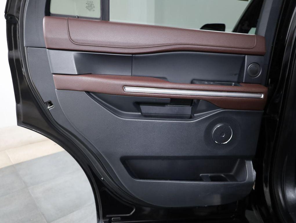 used 2024 Ford Expedition car, priced at $44,490