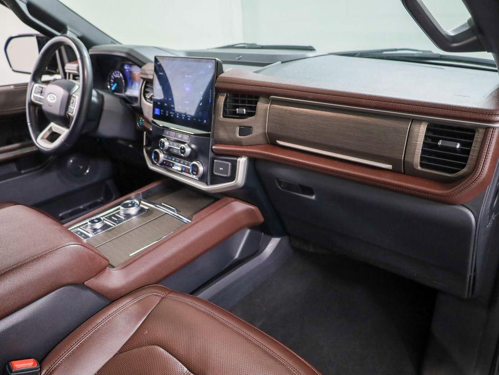 used 2024 Ford Expedition car, priced at $44,490