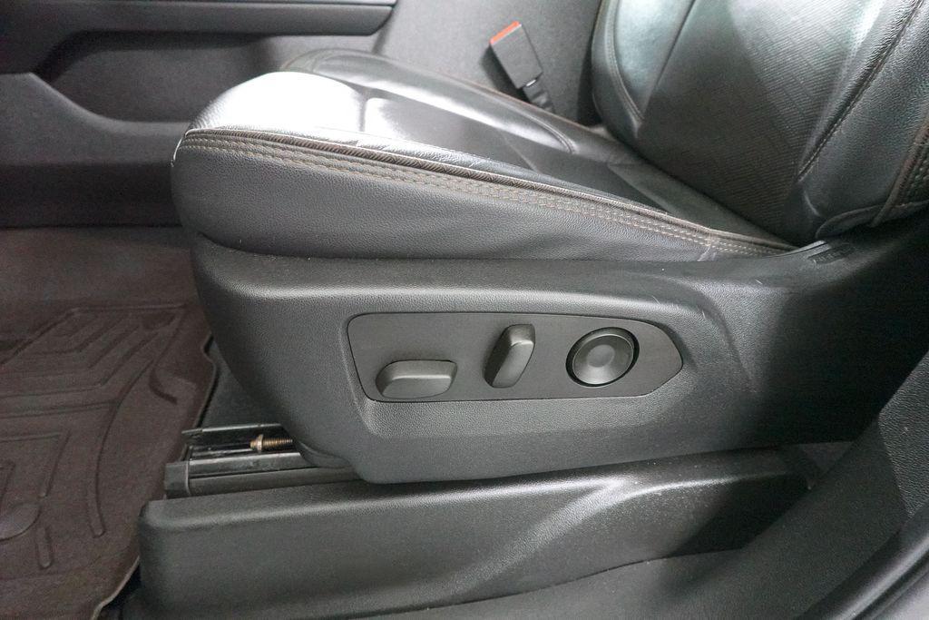 used 2022 Chevrolet Tahoe car, priced at $44,750