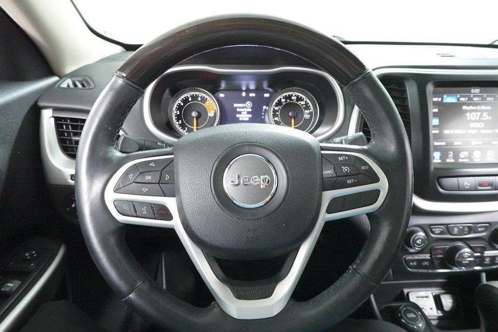 used 2017 Jeep Cherokee car, priced at $15,377