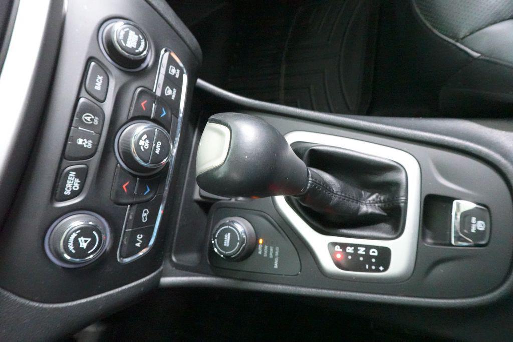 used 2017 Jeep Cherokee car, priced at $15,377