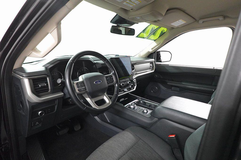 used 2022 Ford Expedition car, priced at $29,991