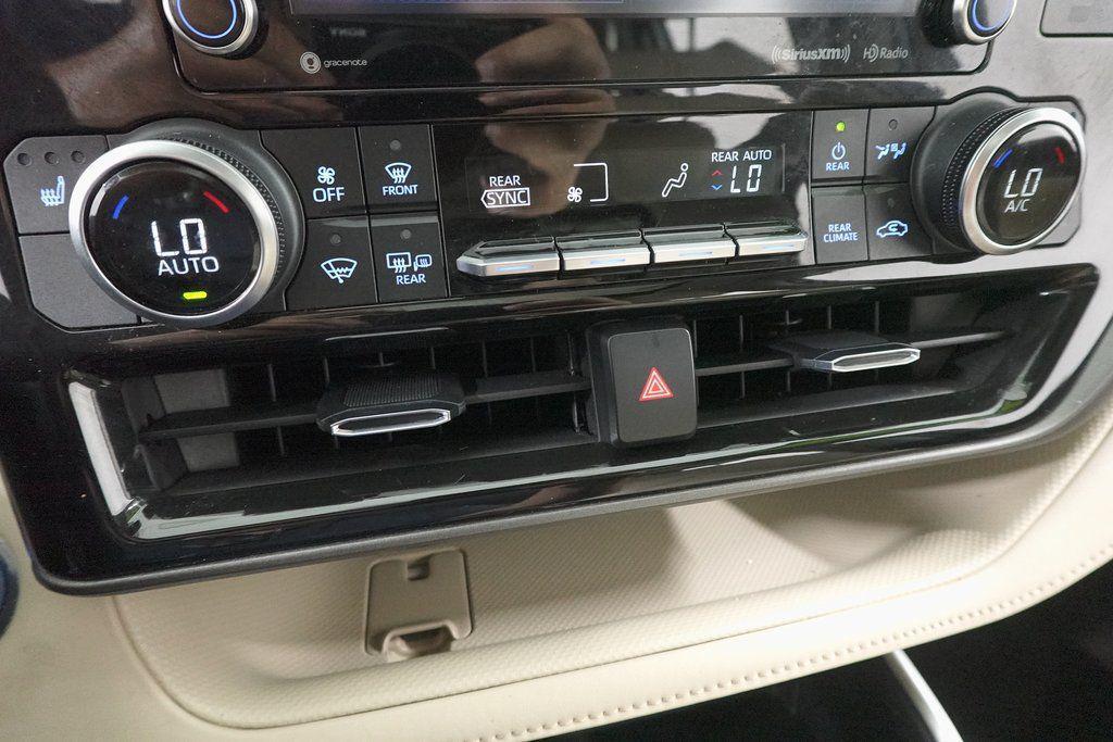 used 2022 Toyota Highlander Hybrid car, priced at $32,715