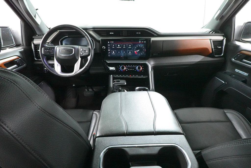 used 2023 GMC Sierra 1500 car, priced at $50,277