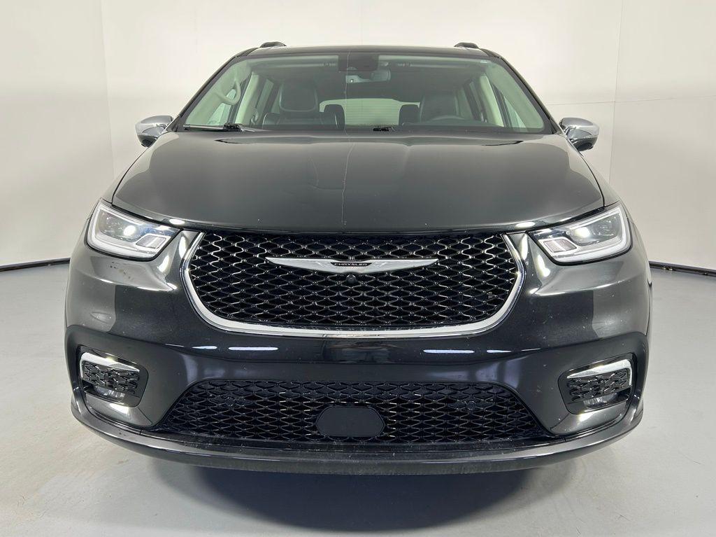 used 2023 Chrysler Pacifica car, priced at $28,999