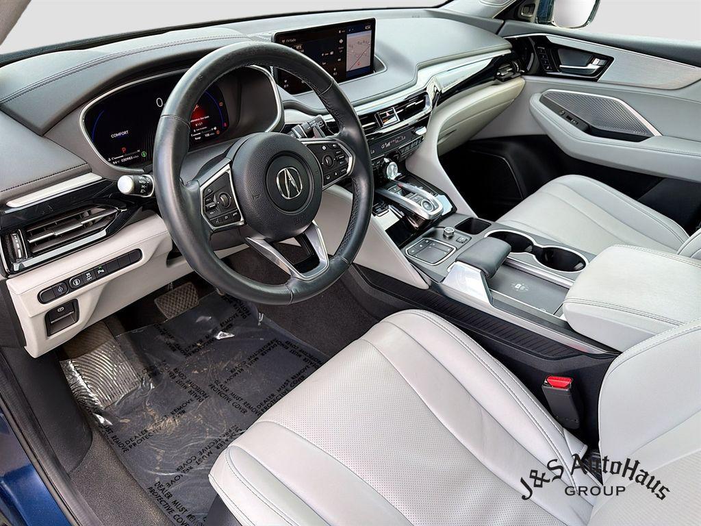 used 2023 Acura MDX car, priced at $38,999
