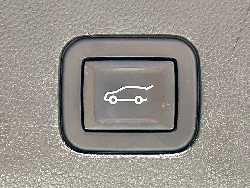 used 2021 Chevrolet Suburban car, priced at $29,999