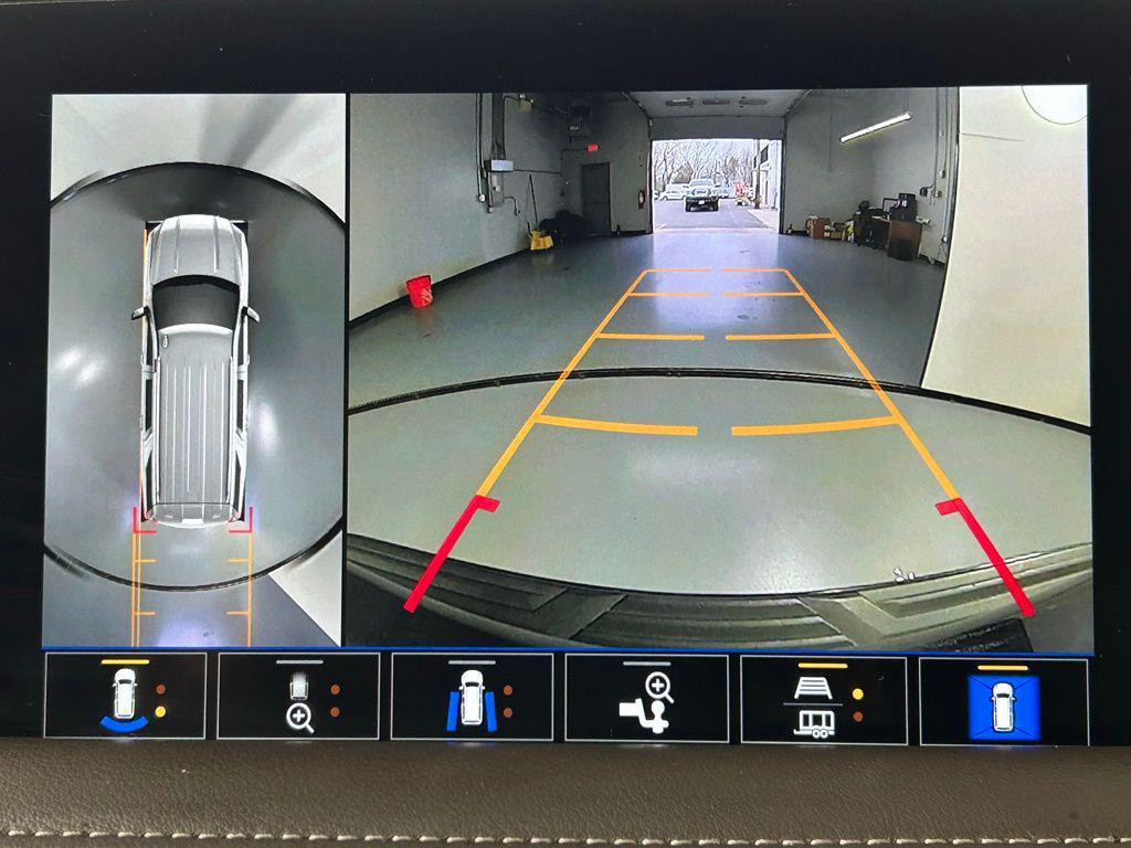 used 2022 GMC Yukon car, priced at $49,999