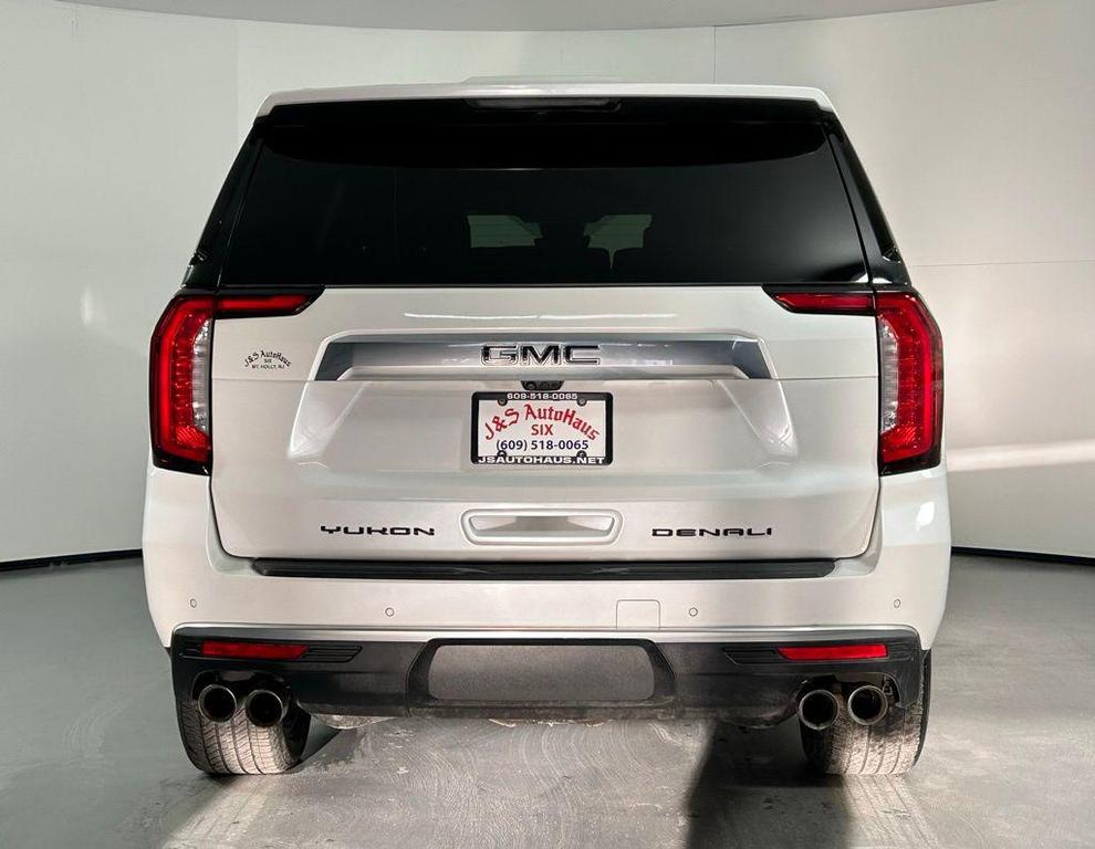 used 2024 GMC Yukon car, priced at $62,999