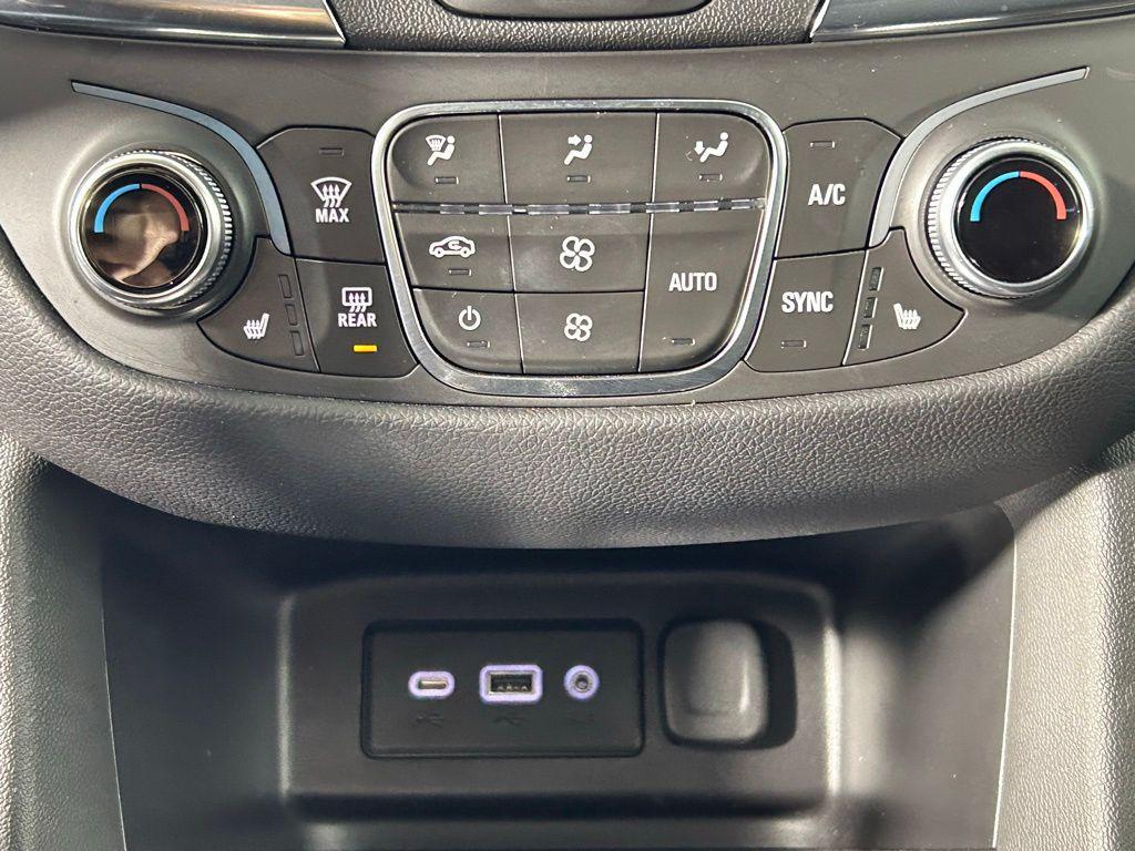 used 2021 Chevrolet Equinox car, priced at $17,999