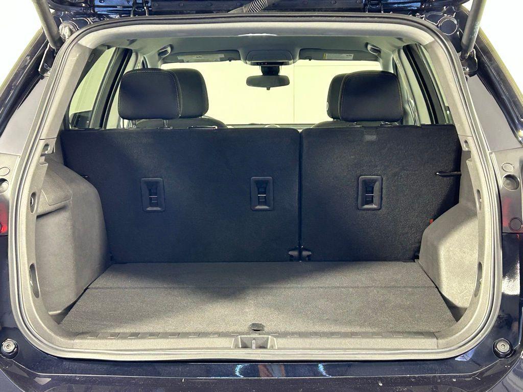 used 2021 Chevrolet Equinox car, priced at $17,999