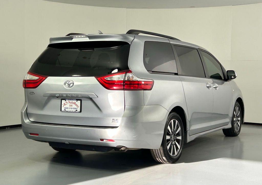 used 2018 Toyota Sienna car, priced at $29,999