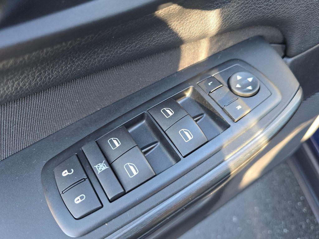 used 2016 Jeep Cherokee car, priced at $14,498