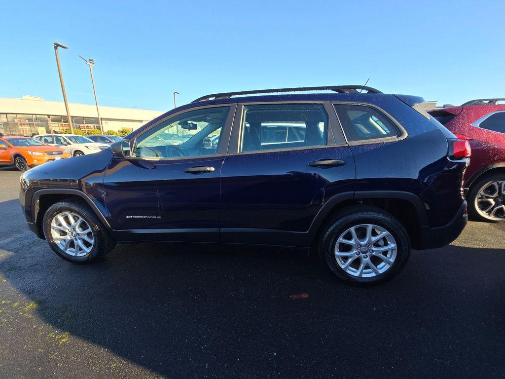 used 2016 Jeep Cherokee car, priced at $14,498