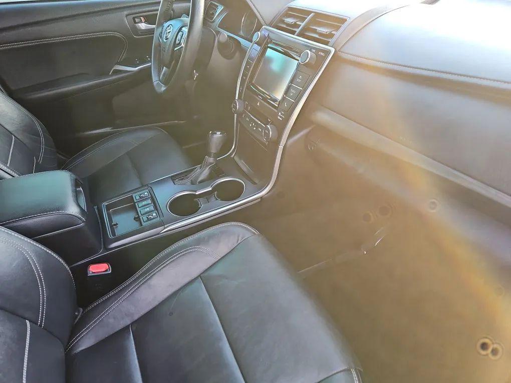 used 2017 Toyota Camry Hybrid car, priced at $19,200