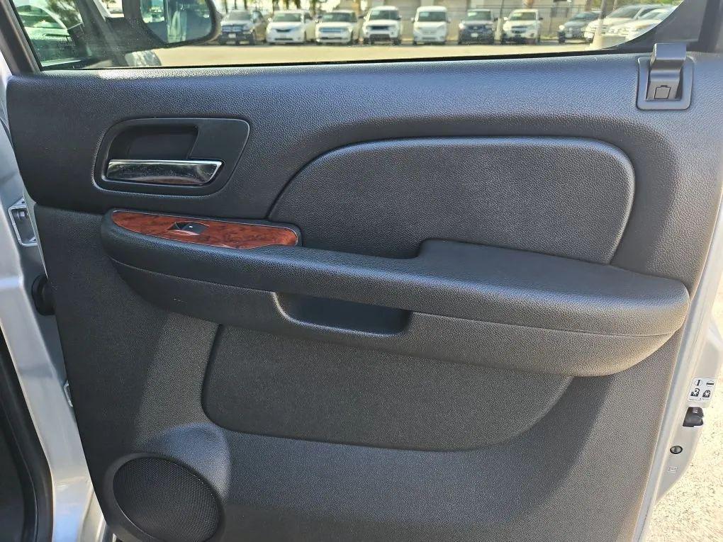 used 2013 Chevrolet Avalanche car, priced at $18,500