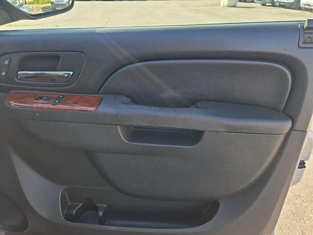 used 2013 Chevrolet Avalanche car, priced at $18,500