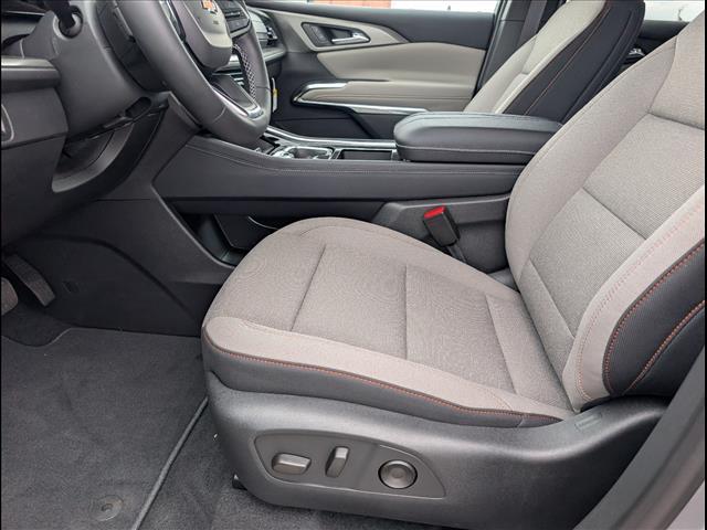 new 2026 Chevrolet Traverse car, priced at $40,645