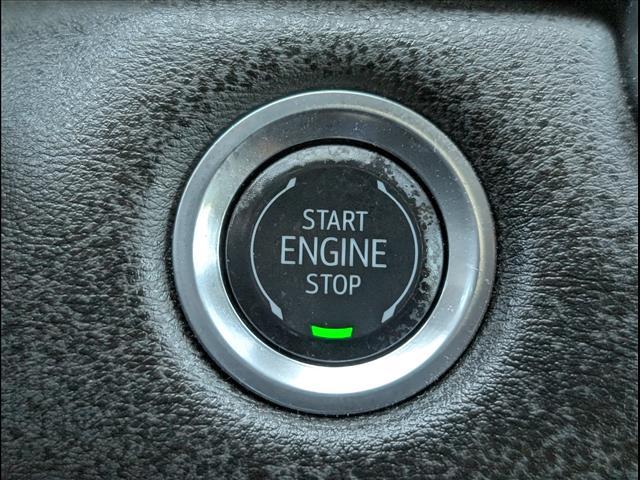 used 2024 GMC Canyon car, priced at $38,379