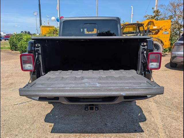 used 2021 Jeep Gladiator car, priced at $27,739