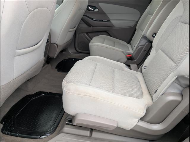 used 2021 Chevrolet Traverse car, priced at $16,900