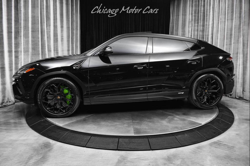 used 2024 Lamborghini Urus car, priced at $269,800