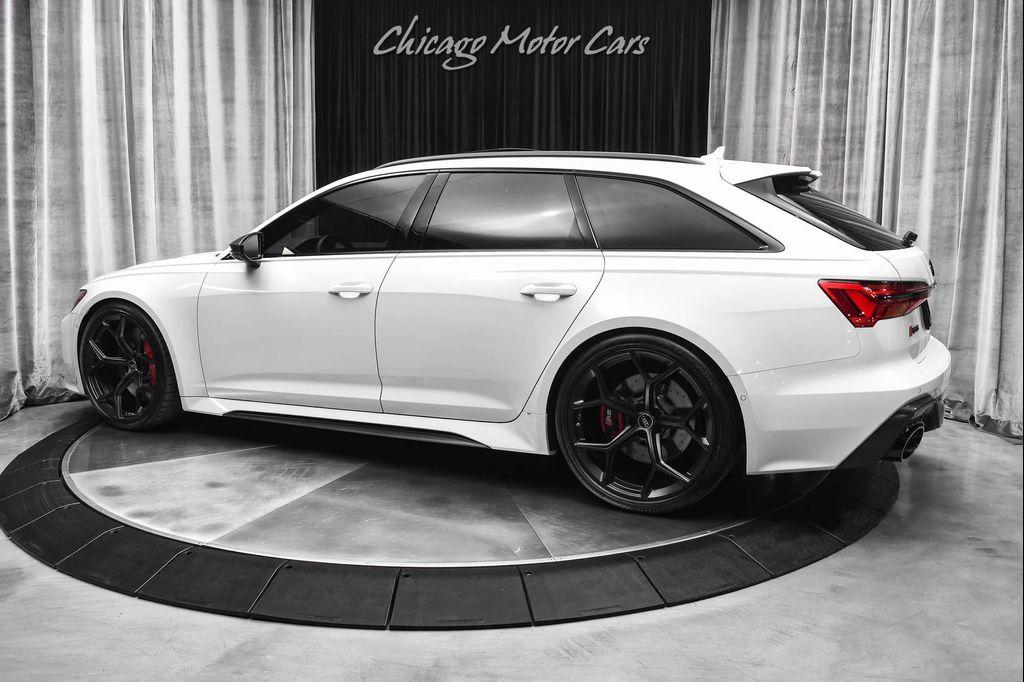 used 2024 Audi RS 6 Avant car