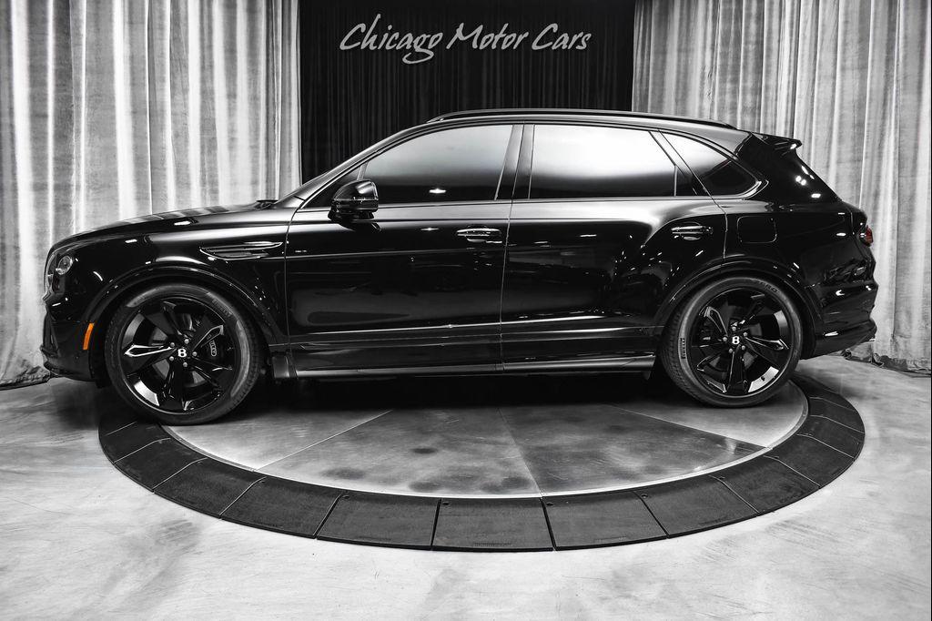 used 2023 Bentley Bentayga Hybrid car