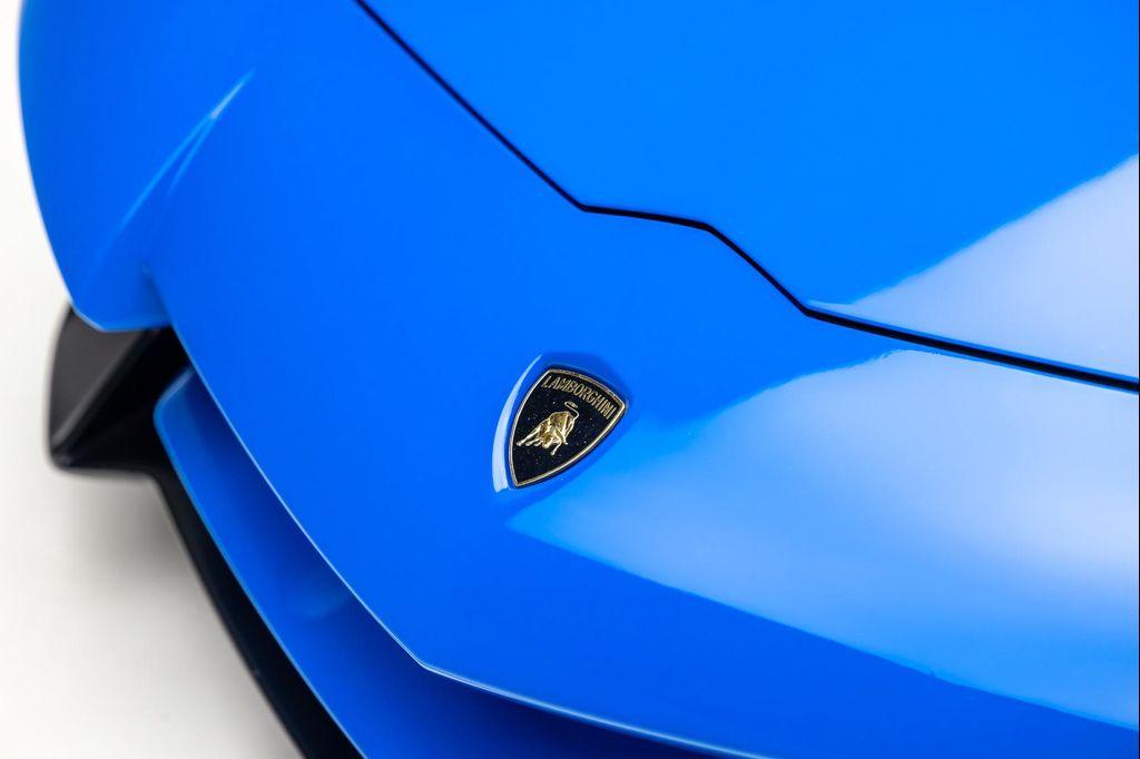 used 2017 Lamborghini Aventador car