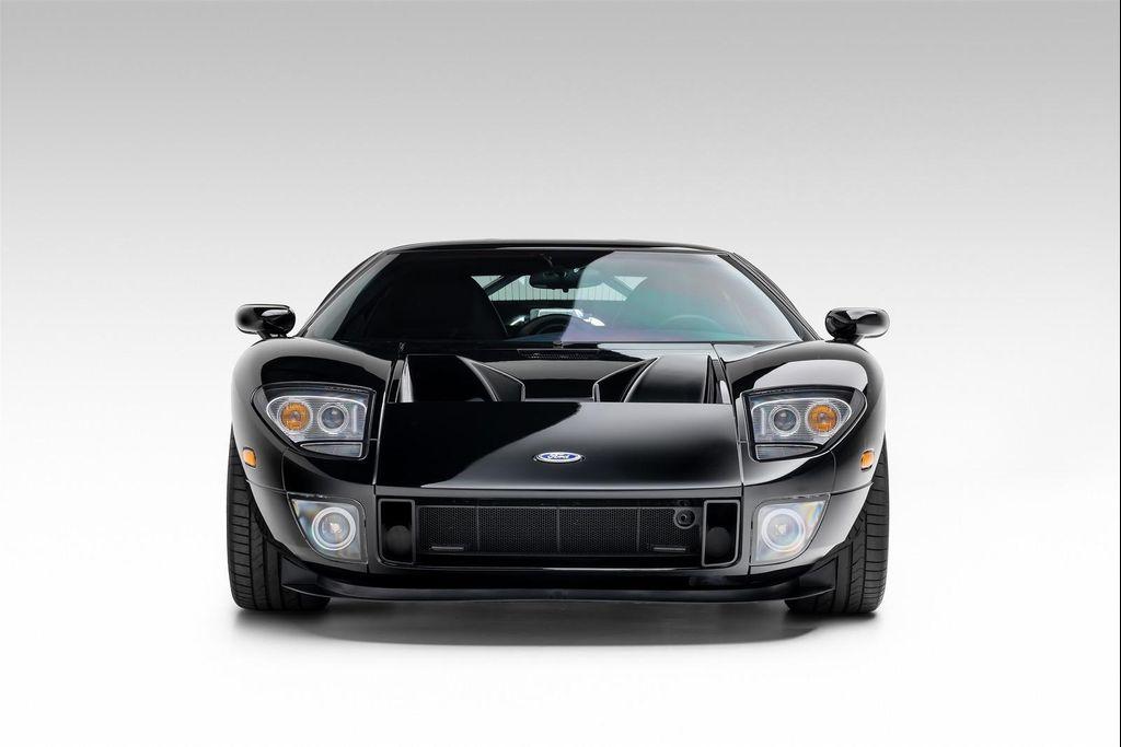 used 2005 Ford GT car