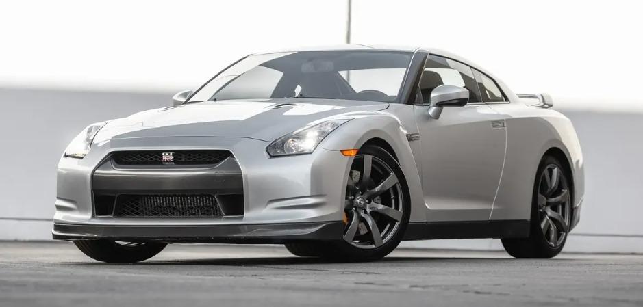 used 2009 Nissan GT-R car, priced at $99,800