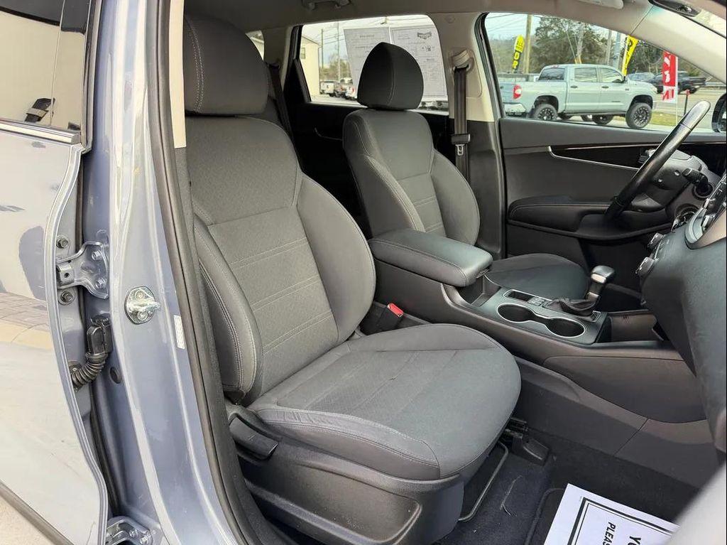 used 2020 Kia Sorento car, priced at $13,999