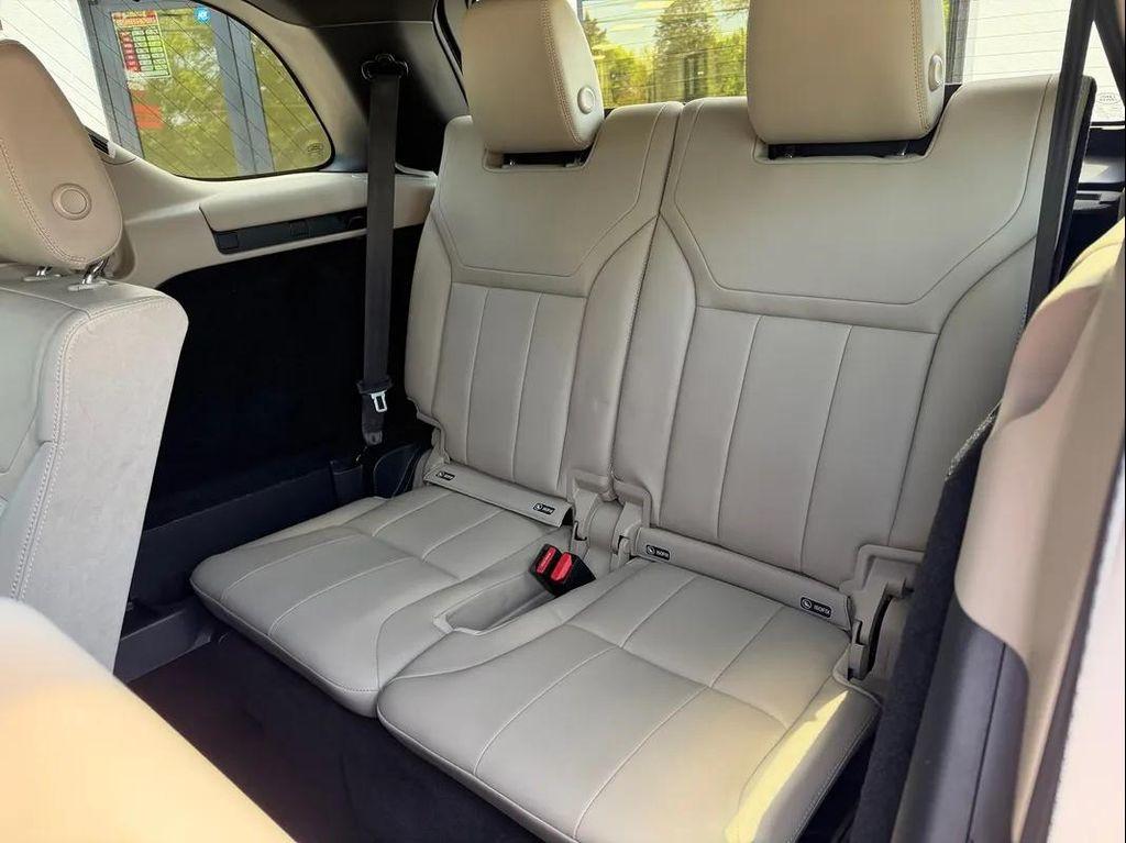 used 2019 Land Rover Discovery car, priced at $18,999
