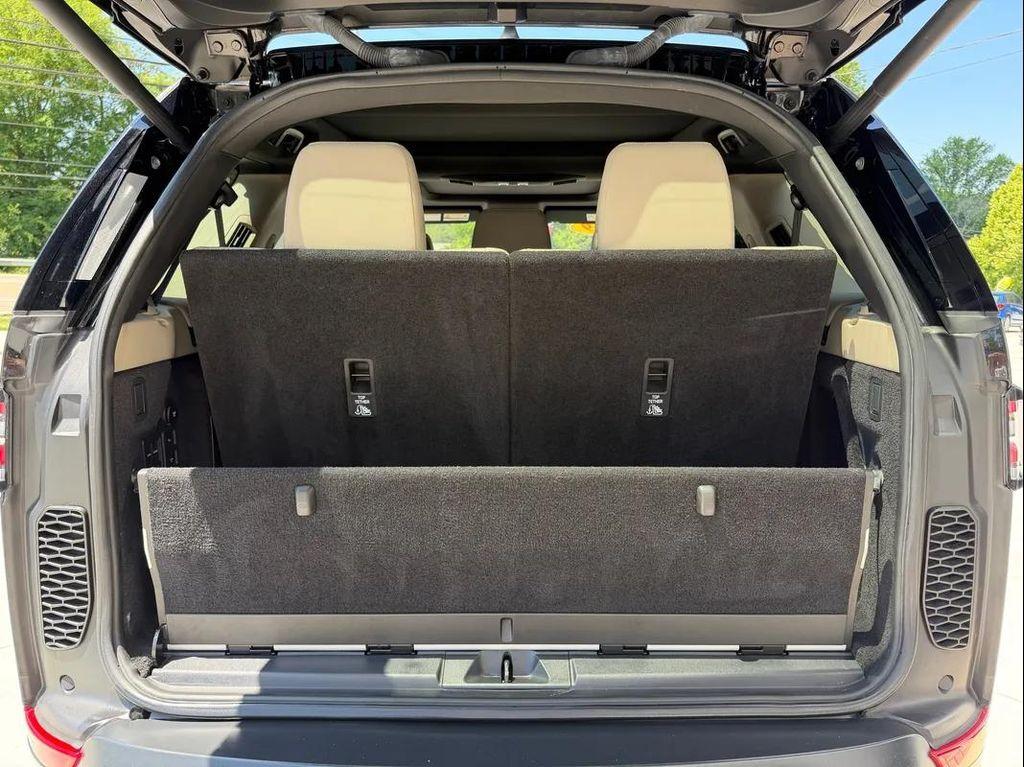 used 2019 Land Rover Discovery car, priced at $18,999
