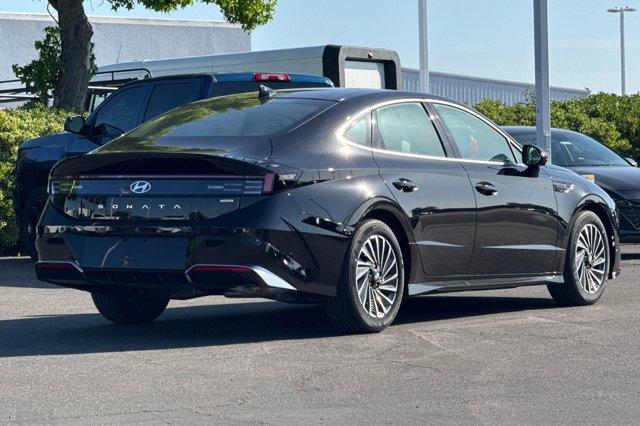 new 2026 Hyundai Sonata Hybrid car, priced at $40,090