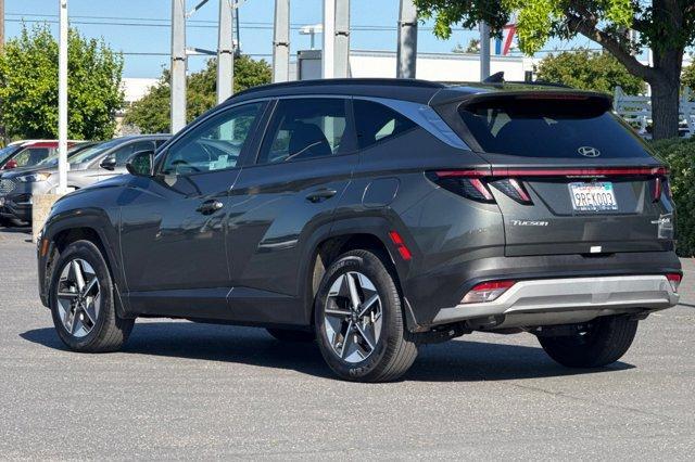 used 2025 Hyundai TUCSON Hybrid car, priced at $33,998