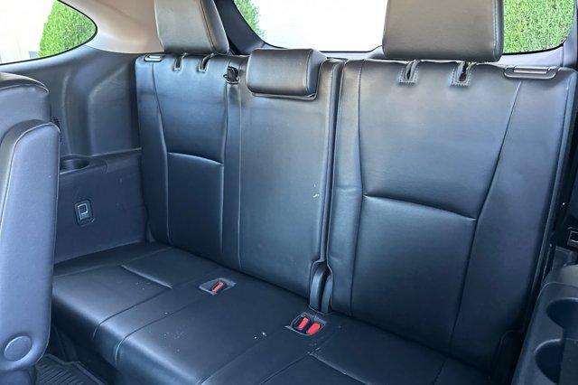 used 2021 Toyota Highlander car, priced at $29,400