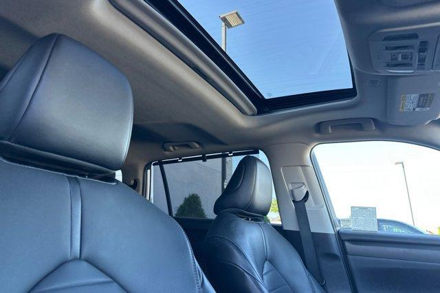 used 2021 Toyota Highlander car, priced at $29,400