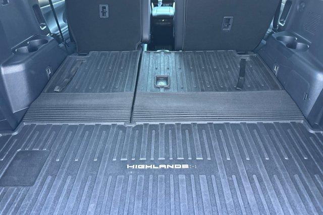 used 2021 Toyota Highlander car, priced at $29,400